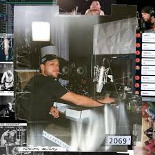 PLK dans un studio d'enregistrement. Pochette d'album 2069'